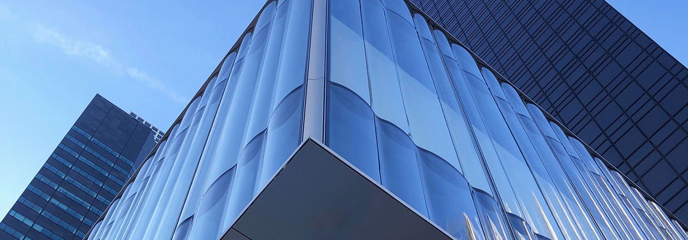 seele, Inc. realisierte gebogene Stahl-Glas-Fassade für Tiffany Flagship Store