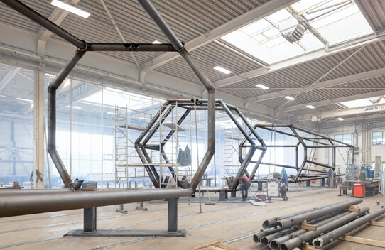 Hochpräziser Stahlbau auf Grundlage hochkomplexer 3D-Modelle bei seele