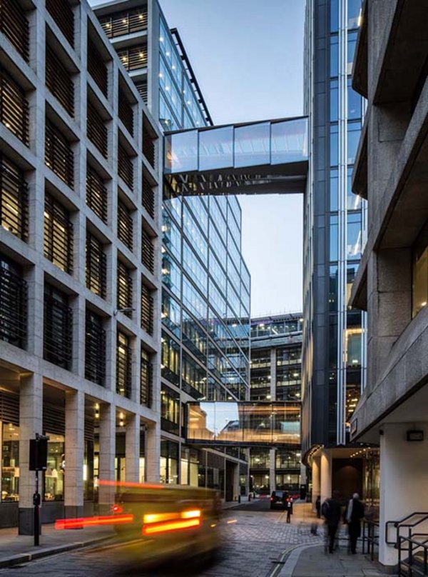 New Street Square Bridges made of steel and glass for Deloitte headquarter by seele