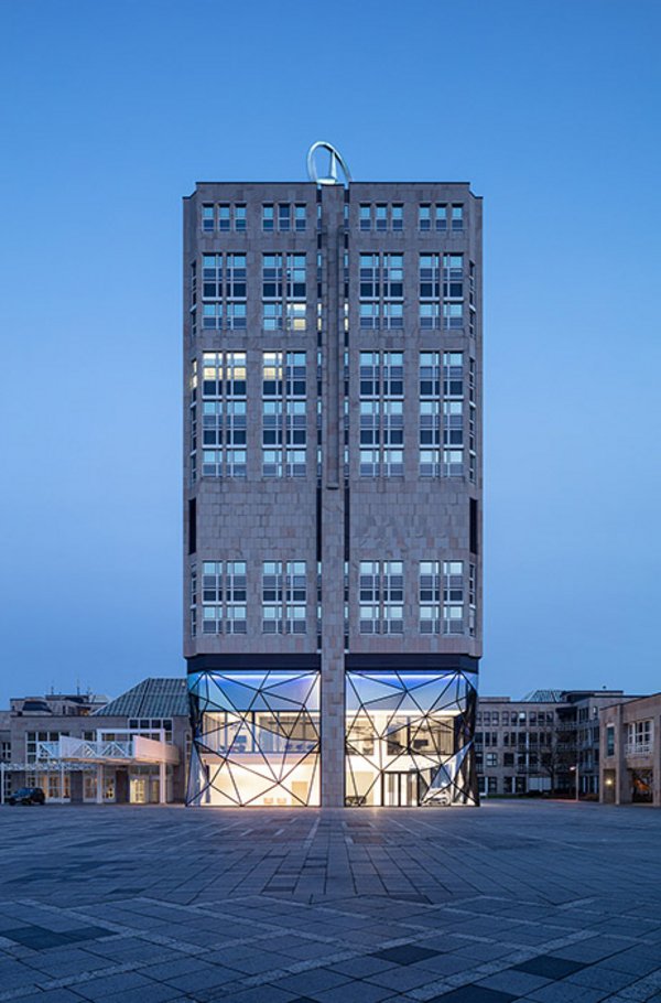 11m hohe Fassade für Sternhöhe Möhringen made by seele