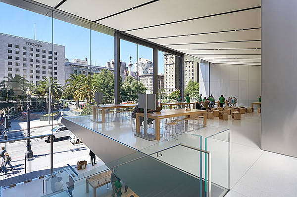 Fassadenspezialist seele realisierte das Highlight des Apple Retail Stores in San Francisco: Die Hauptfassade.