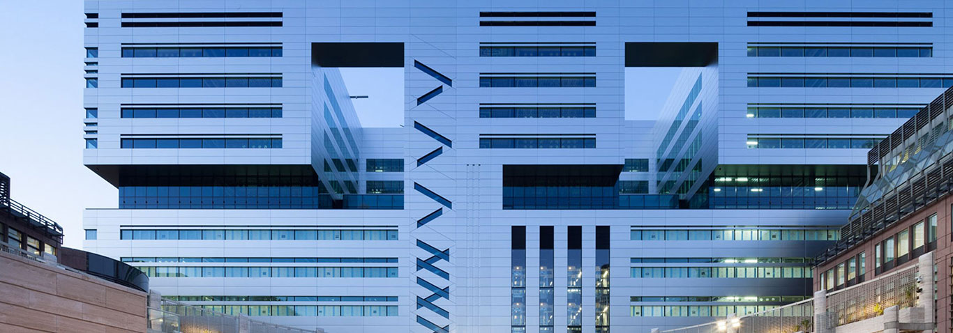 5 Broadgate, London, UK: Komposition aus 16 Fassadenlösungen inkl. Stahl-Glas-Konstruktion mit einer Gesamtfläche von 34.000qm, umgesetzt vom Fassadenbauer seele, umhüllen die Bankenzentrale. 