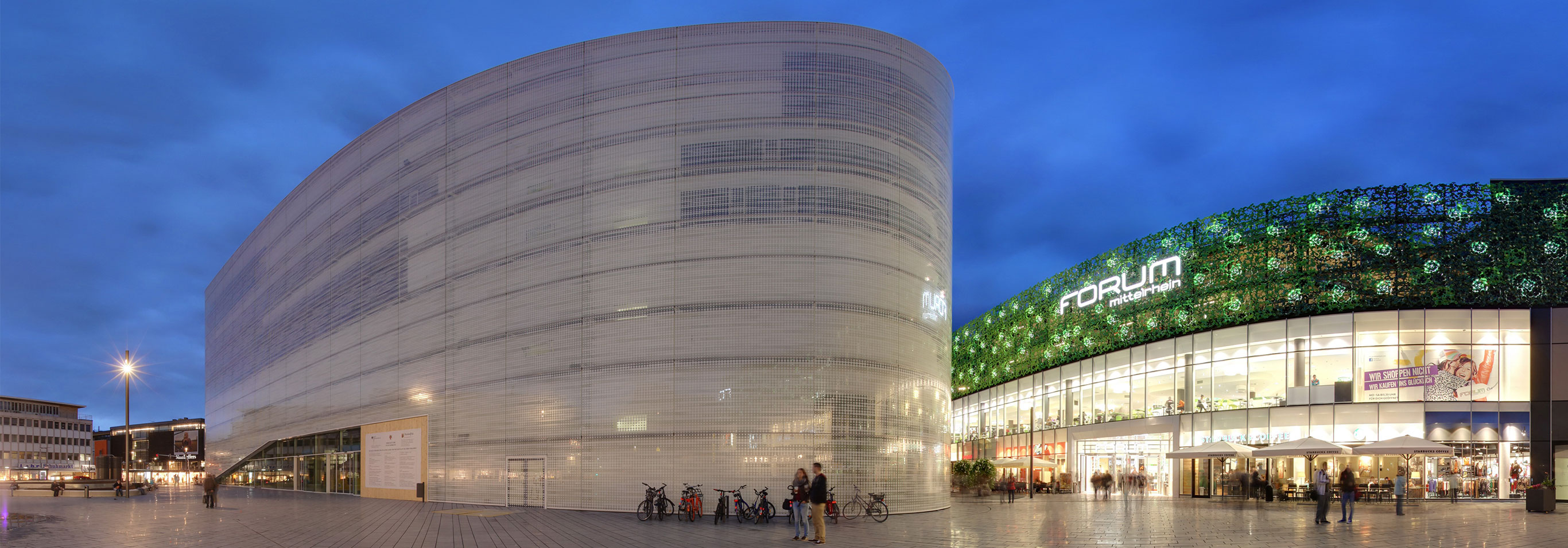Façade specialist seele manufactured 8,670sqm façade area for the forum Mittelrhein in Koblenz, which consists of extensive retail and cultural facilities.