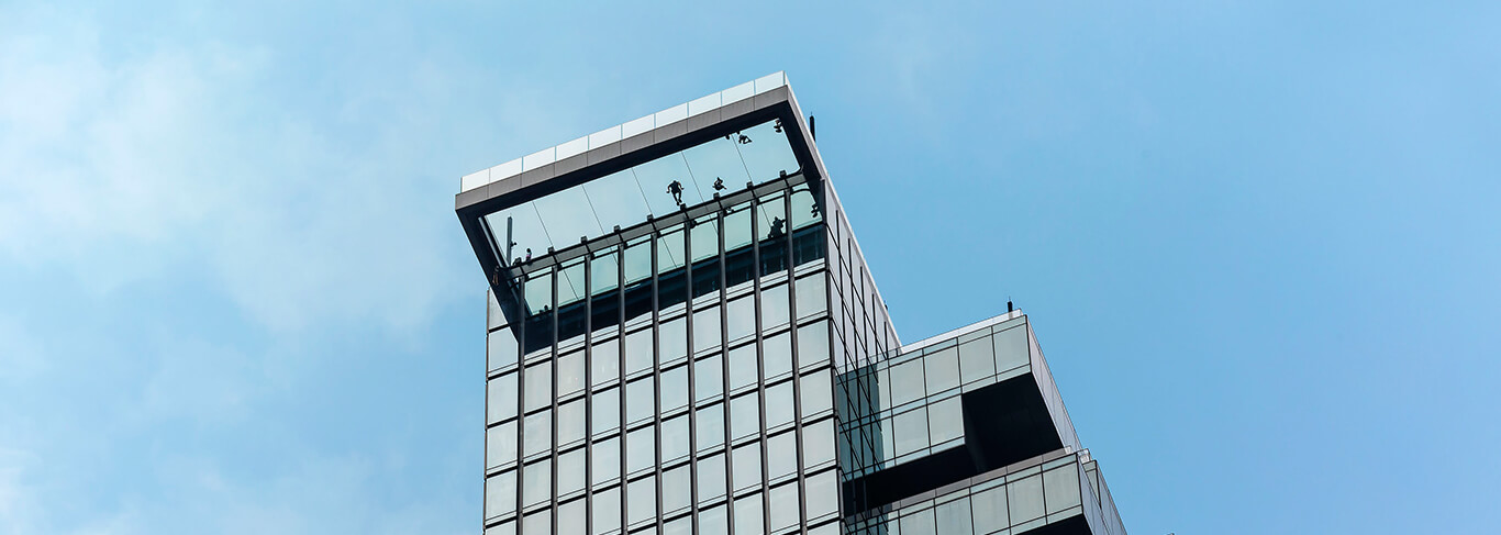 Fassadenspezialist seele realisierte die auskragende Aussichtsplattform für MahaNakhon in Bangkok.