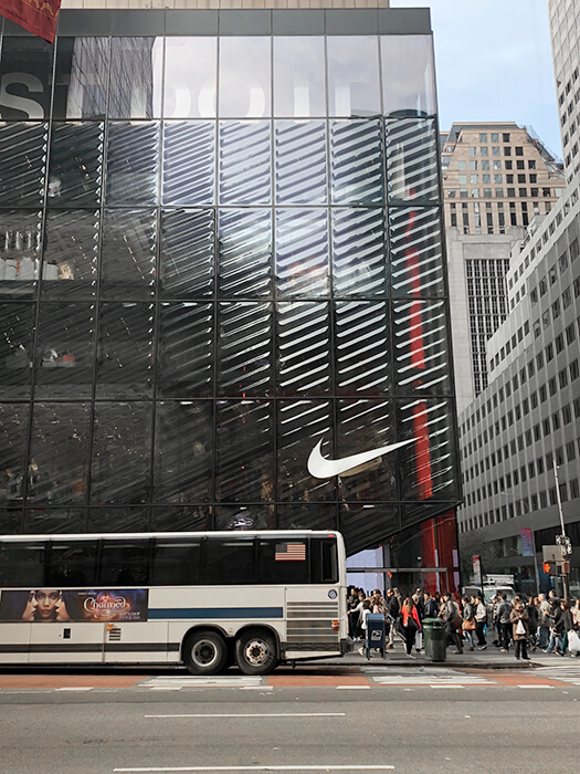 Nike Store New York: steel-and-glass 