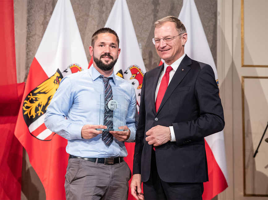 Bernhard Hochfellner was honoured as the best apprentice in 2022 in the profession of technical draughtsman.
