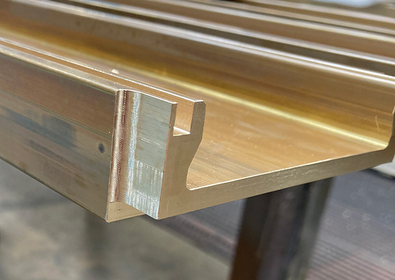 By using the latest production methods together with the material know-how, seele contributes to the use of the high-quality material brass in architecture.